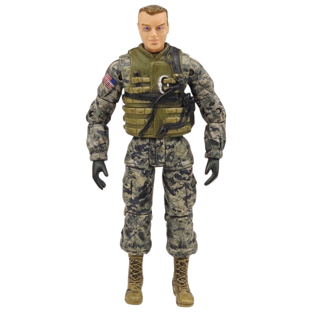 Unimax Forces of Valor US Army Solider 4" Figure - 2007